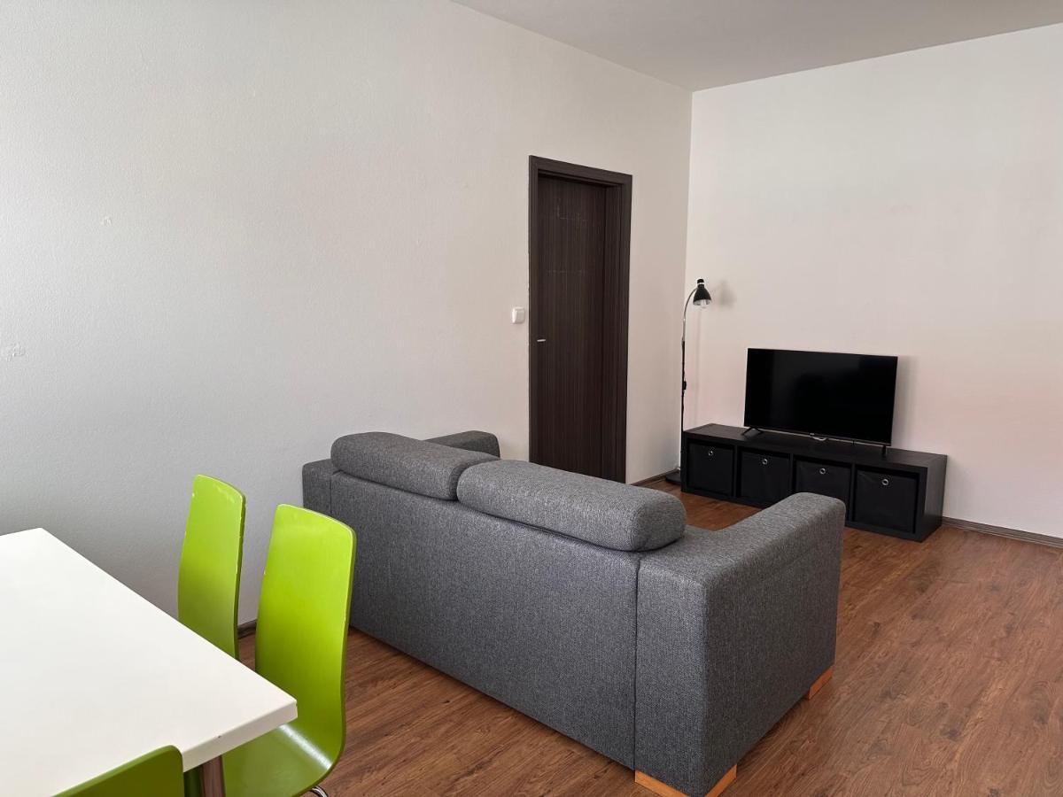 Apartman Ab Kryte Parkovani Zdarma Czeskie Budziejowice Zewnętrze zdjęcie